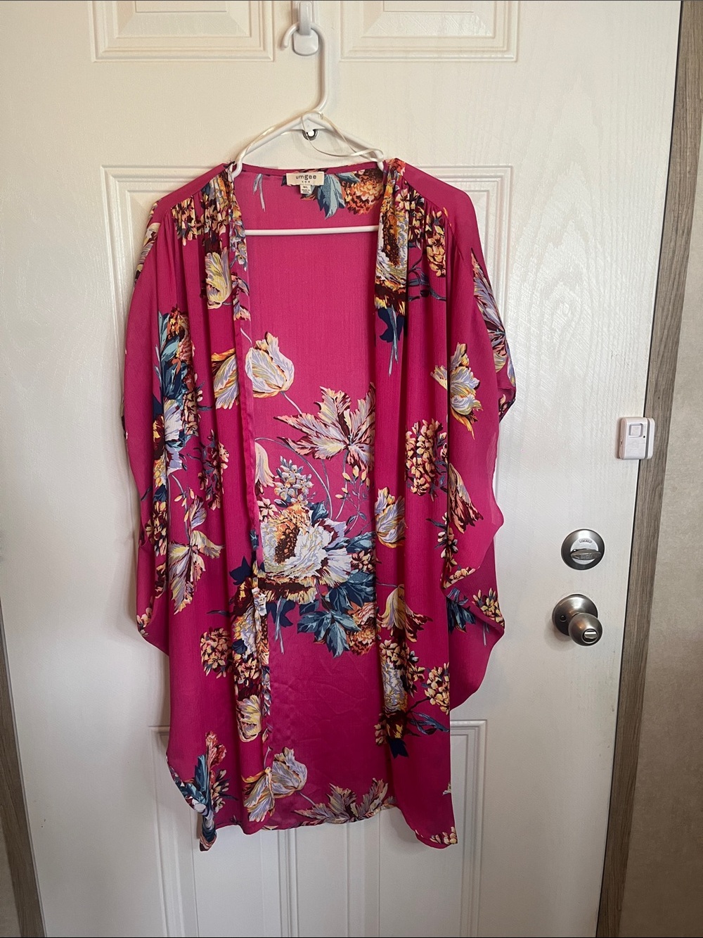 Umgee Hot Pink Floral Open Kimono/Cover-Up Size Medium/Large